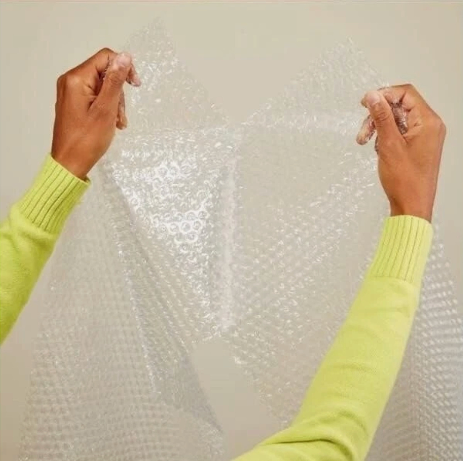 3/16″ SH Small Bubble Cushioning Wrap Padding Roll 700’x12″ Wide Perf 12″ 700F..